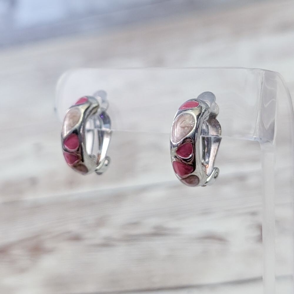 Vintage Clip On Earrings Shades of Pink & Silver Tone Hoops 0.75" Retro